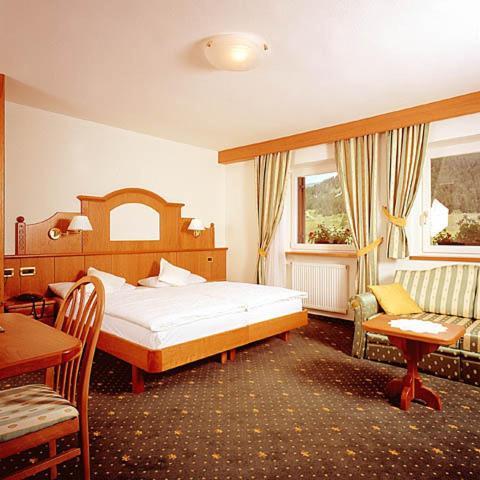 Hotel Scoiattolo Selva di Val Gardena Quarto foto