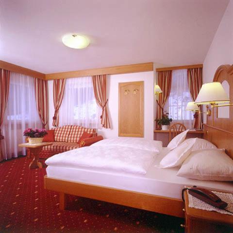 Hotel Scoiattolo Selva di Val Gardena Quarto foto