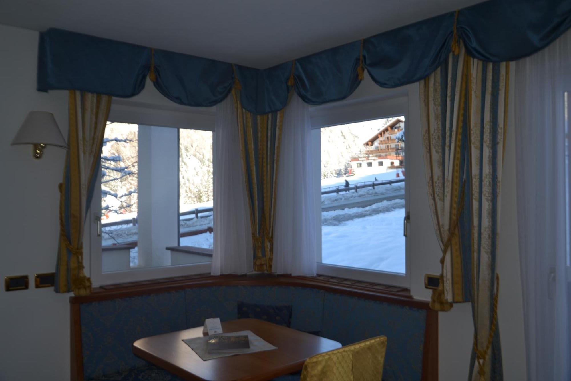Hotel Scoiattolo Selva di Val Gardena Exterior foto
